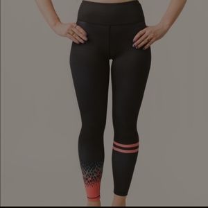 Zyia coral grid light n tight